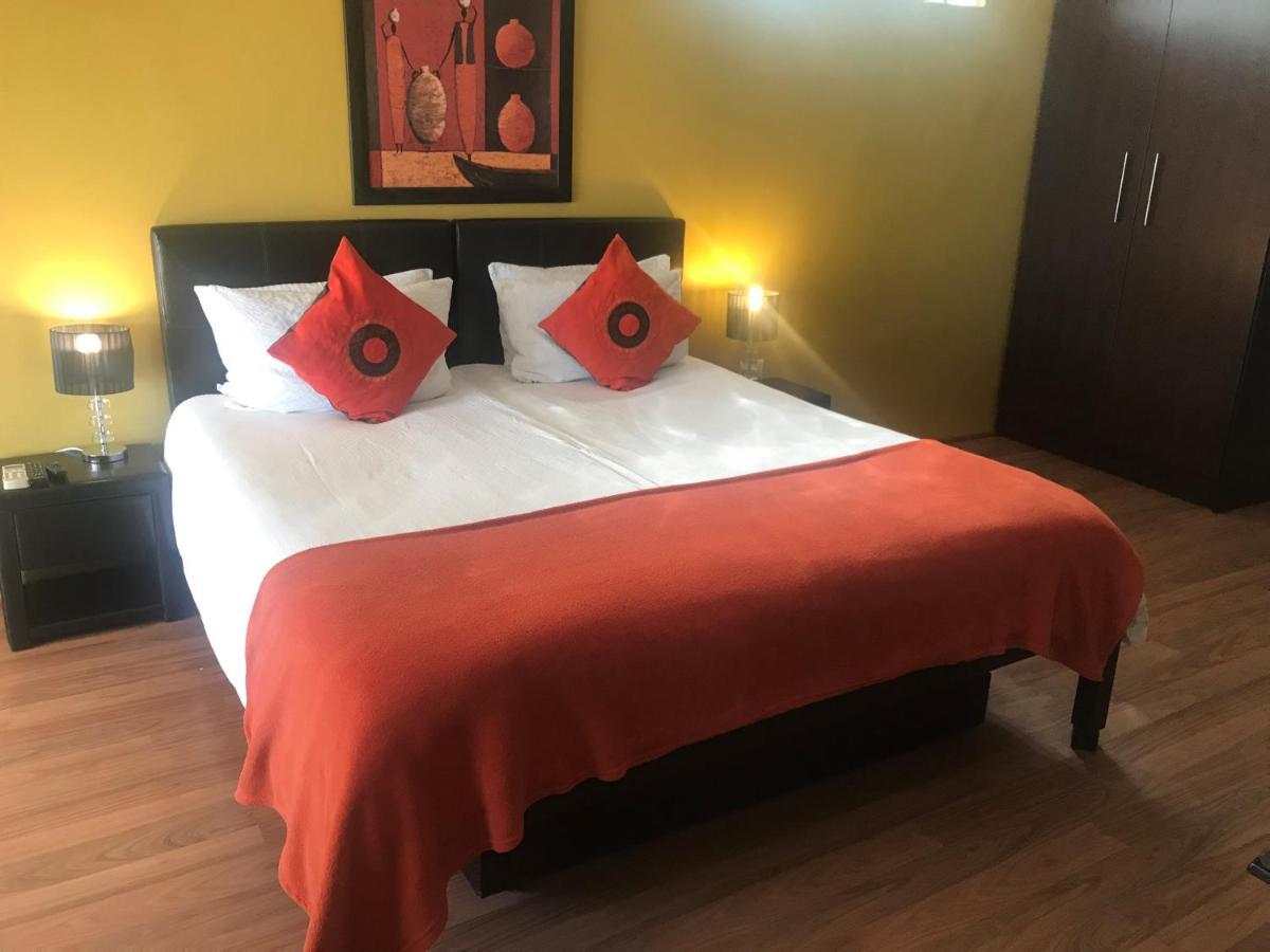 Haus Holzapfel Hotel Beaufort West Luaran gambar