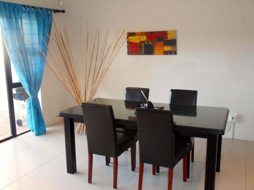 Haus Holzapfel Hotel Beaufort West Bilik gambar