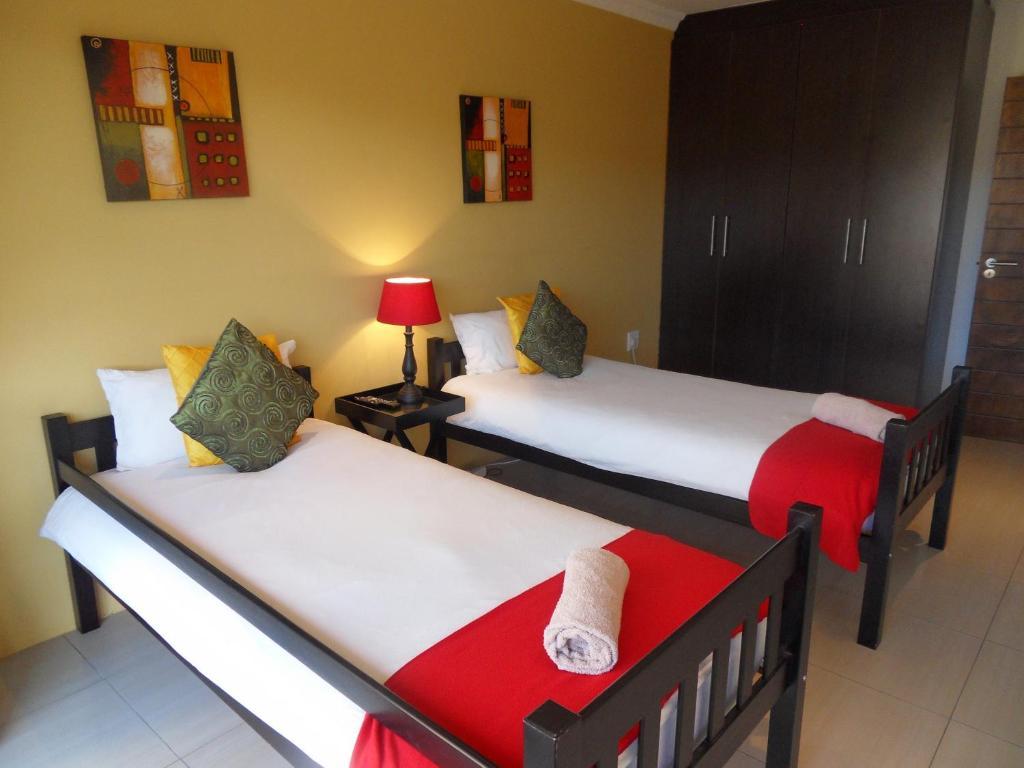 Haus Holzapfel Hotel Beaufort West Luaran gambar