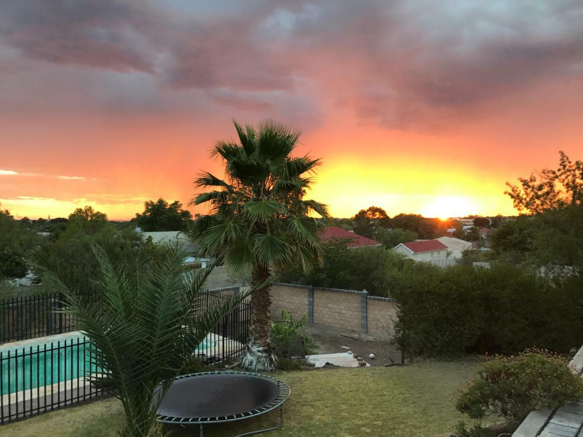 Haus Holzapfel Hotel Beaufort West Luaran gambar